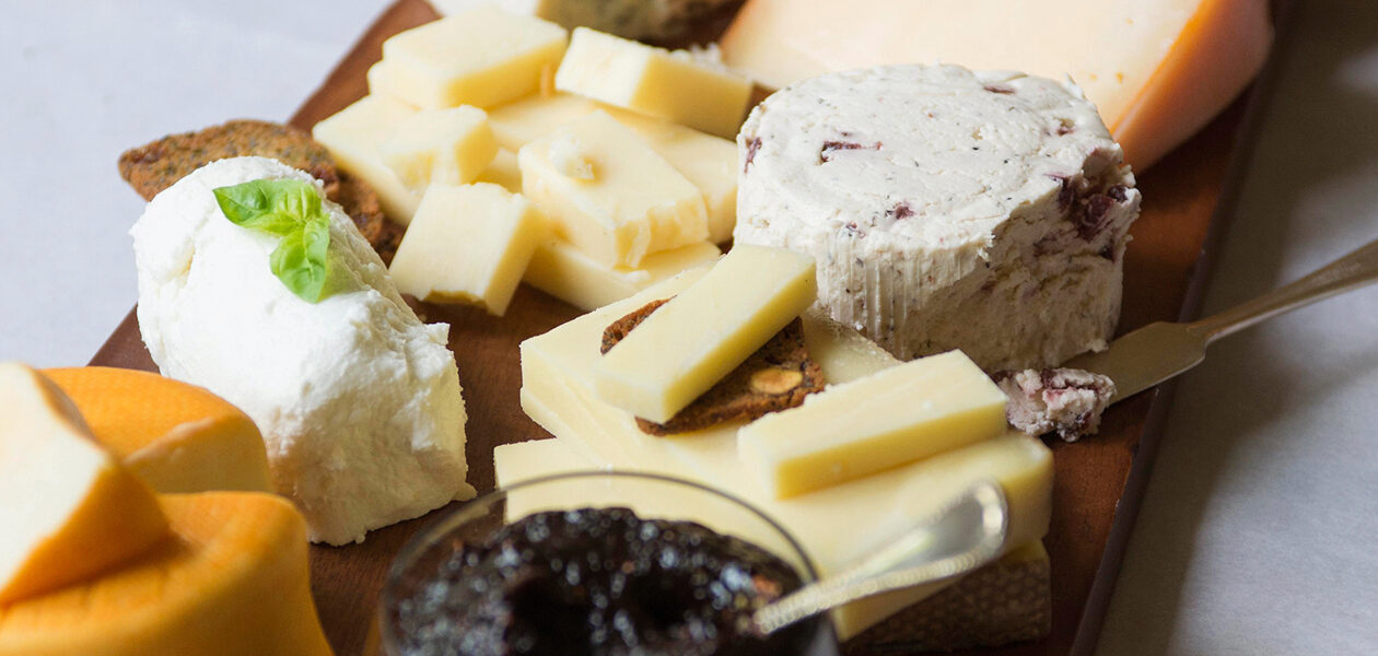How to Make Cheese Platters
