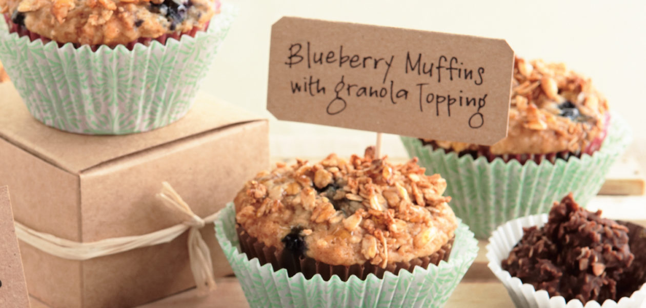 Blueberry Muffins with Granola Topping