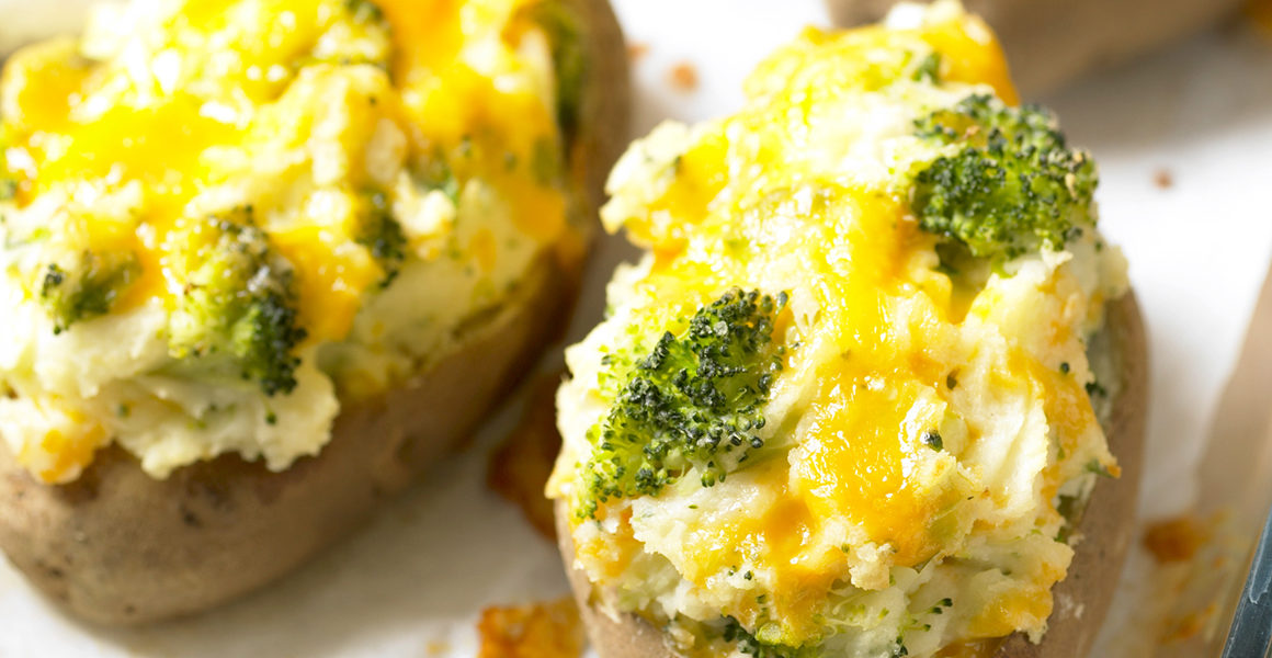 Broccoli & Cheddar Baked Potatoes