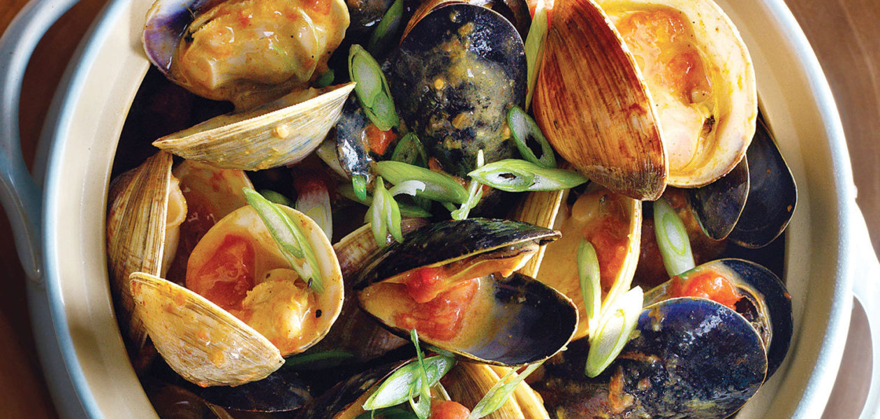 Thai Curry Mussels & Clams