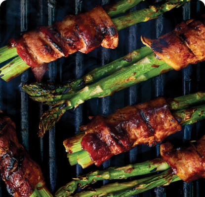bacon wrapped asparagus on a grill